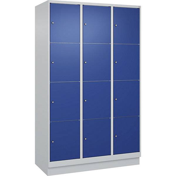 4er-Schließfachschrank Classic PLUS 3 Abteile lichtgrau / enzianblau B 1200 mm 12 Fächer mit Bodensockel. C+P-4