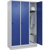 Spind Classic PLUS 3 Abteile lichtgrau / enzianblau B 1200 mm mit Bodensockel Drehriegel. C+P Moebelsysteme |