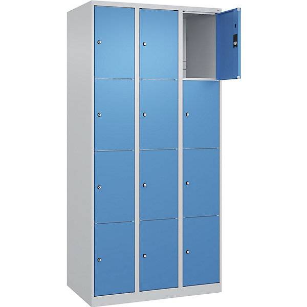 4er-Schließfachschrank Classic PLUS 3 Abteile lichtgrau / lichtblau B 900 mm 12 Fächer mit Bodengleitern. C+P-2