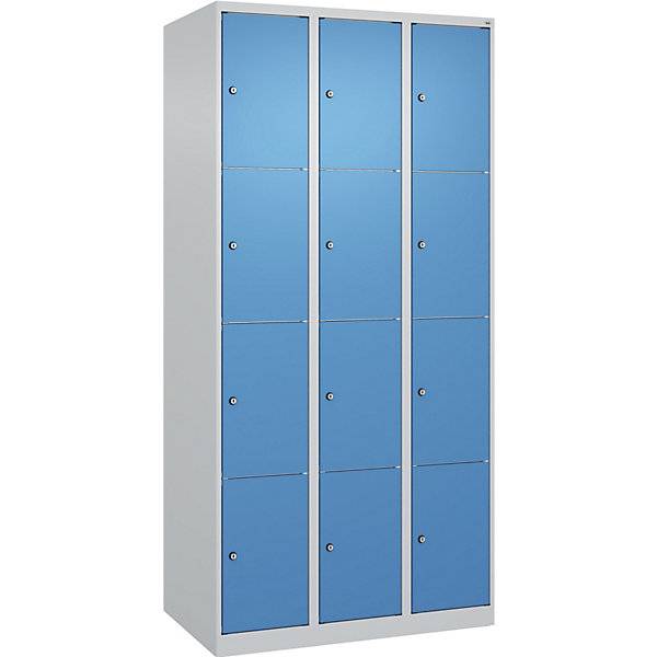 4er-Schließfachschrank Classic PLUS 3 Abteile lichtgrau / lichtblau B 900 mm 12 Fächer mit Bodengleitern. C+P-4
