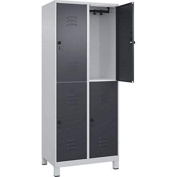 Doppelstock-Spind Classic PLUS 2 Abteile lichtgrau / grau HxB 1950 x 800 mm mit Füßen Drehriegel. C+P-3