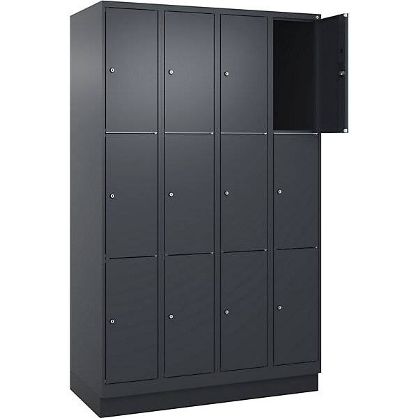 3er-Schließfachschrank Classic PLUS 4 Abteile grau B 1200 mm 12 Fächer mit Bodensockel. C+P Moebelsysteme |