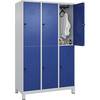 Doppelstock-Spind Classic PLUS 3 Abteile lichtgrau / enzianblau HxB 1950 x 1200 mm mit Füßen Drehriegel. C+P