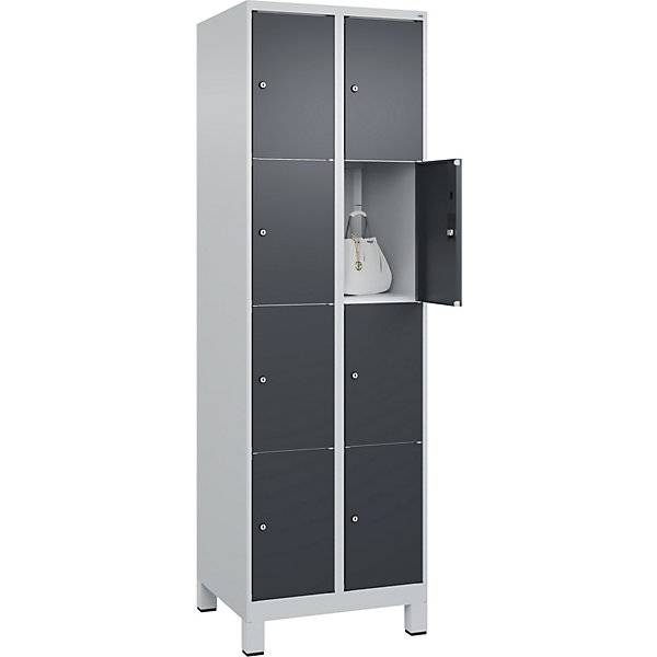 4er-Schließfachschrank Classic PLUS 2 Abteile lichtgrau / grau B 600 mm 8 Fächer mit Füßen. C+P Moebelsysteme-0