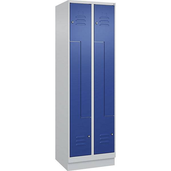 Z-Spind Classic PLUS 2 Abteile lichtgrau / enzianblau B 600 mm mit Bodensockel Zylinderschloss. C+P-3