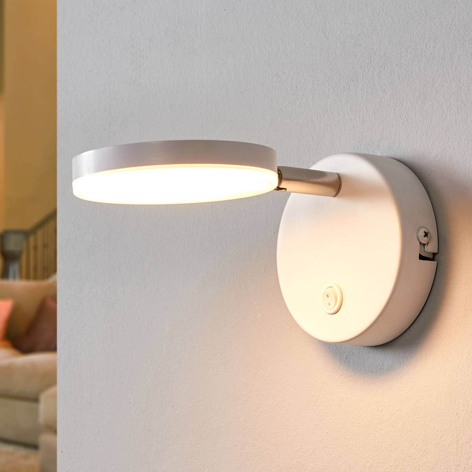 Lindby LED Wandleuchte Innen 'Milow' in weiß aus Kunststoff-1