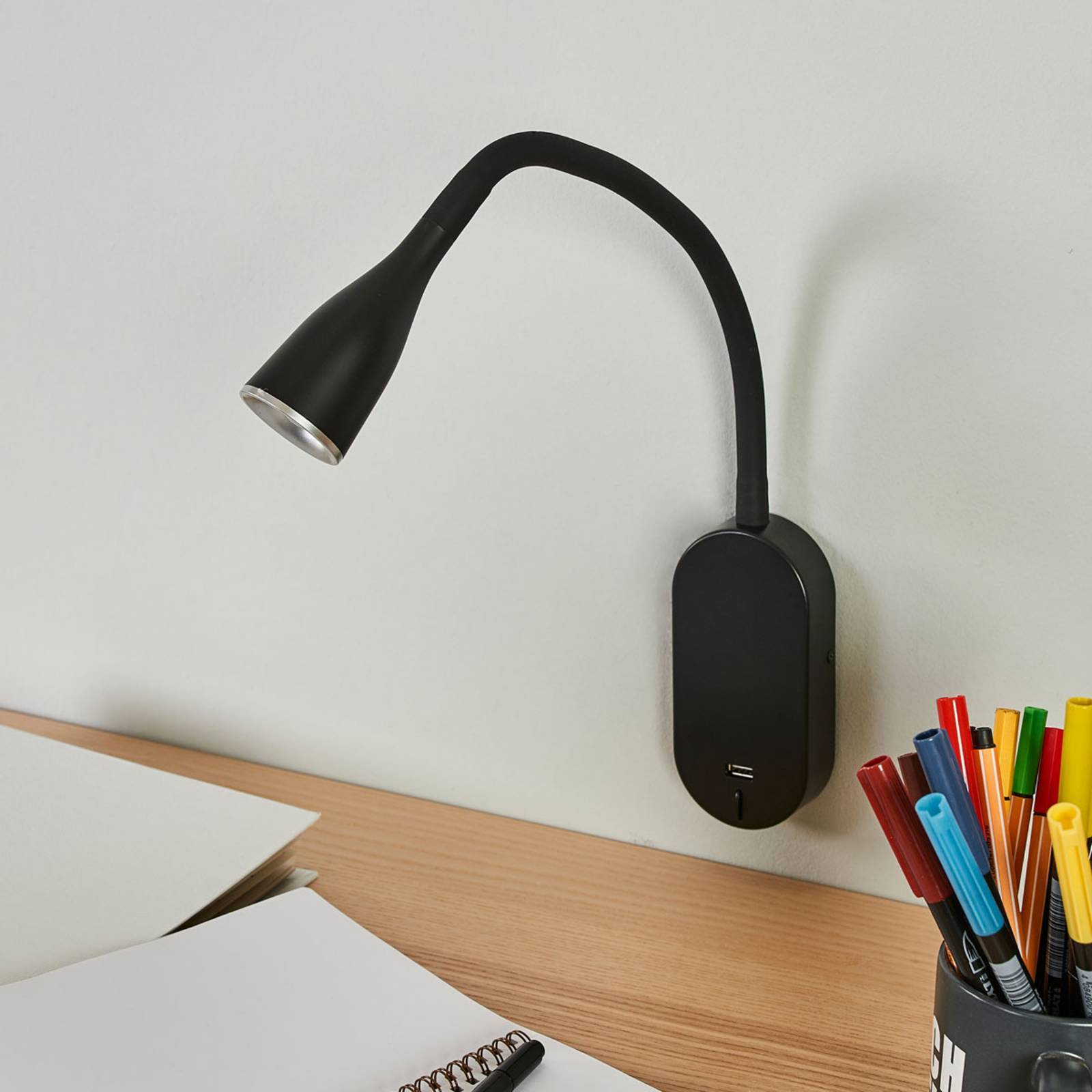 Lindby LED Wandleuchte Innen 'Enna' in schwarz aus Kunststoff-2