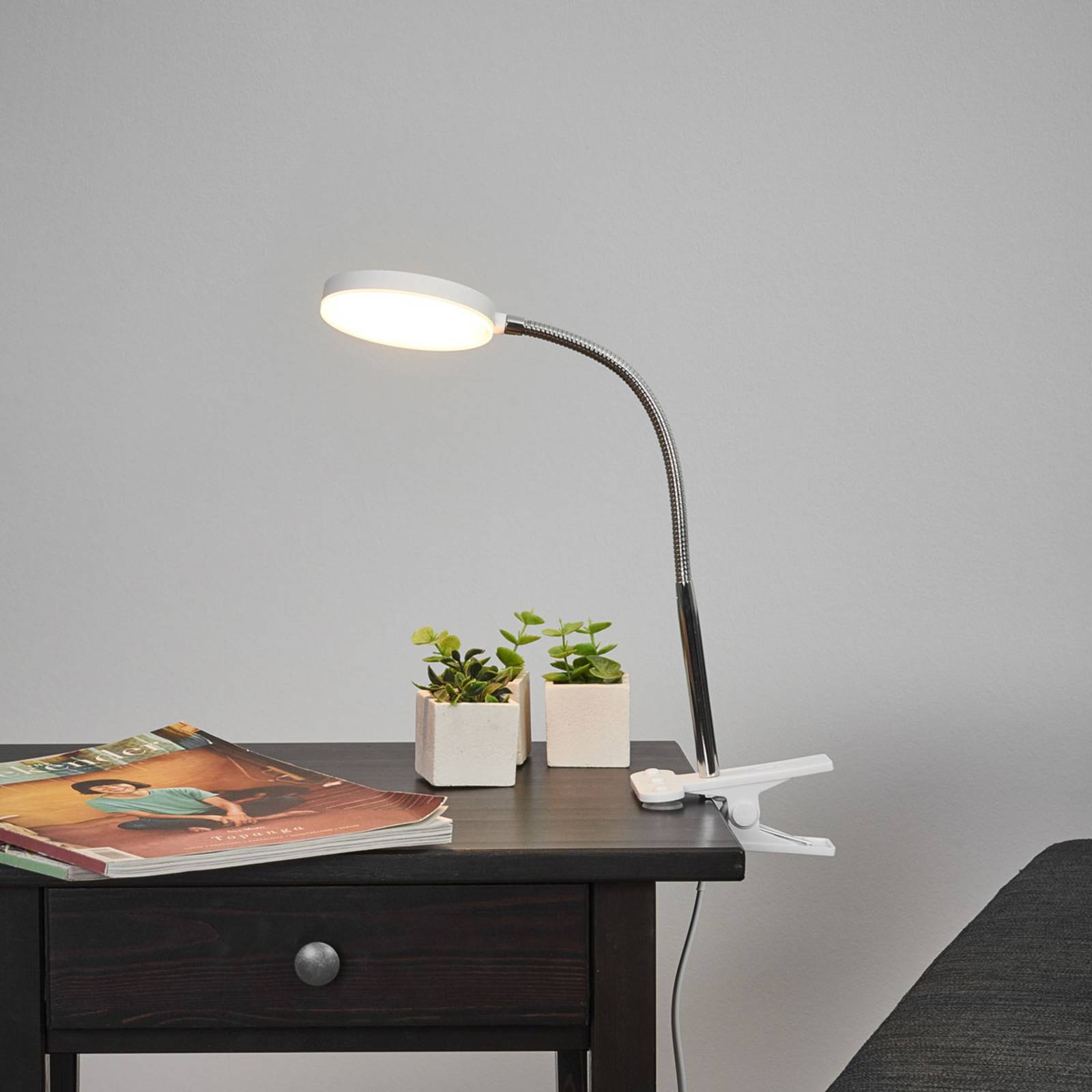 Lindby LED Klemmleuchte 'Milow' in weiß aus Kunststoff-2
