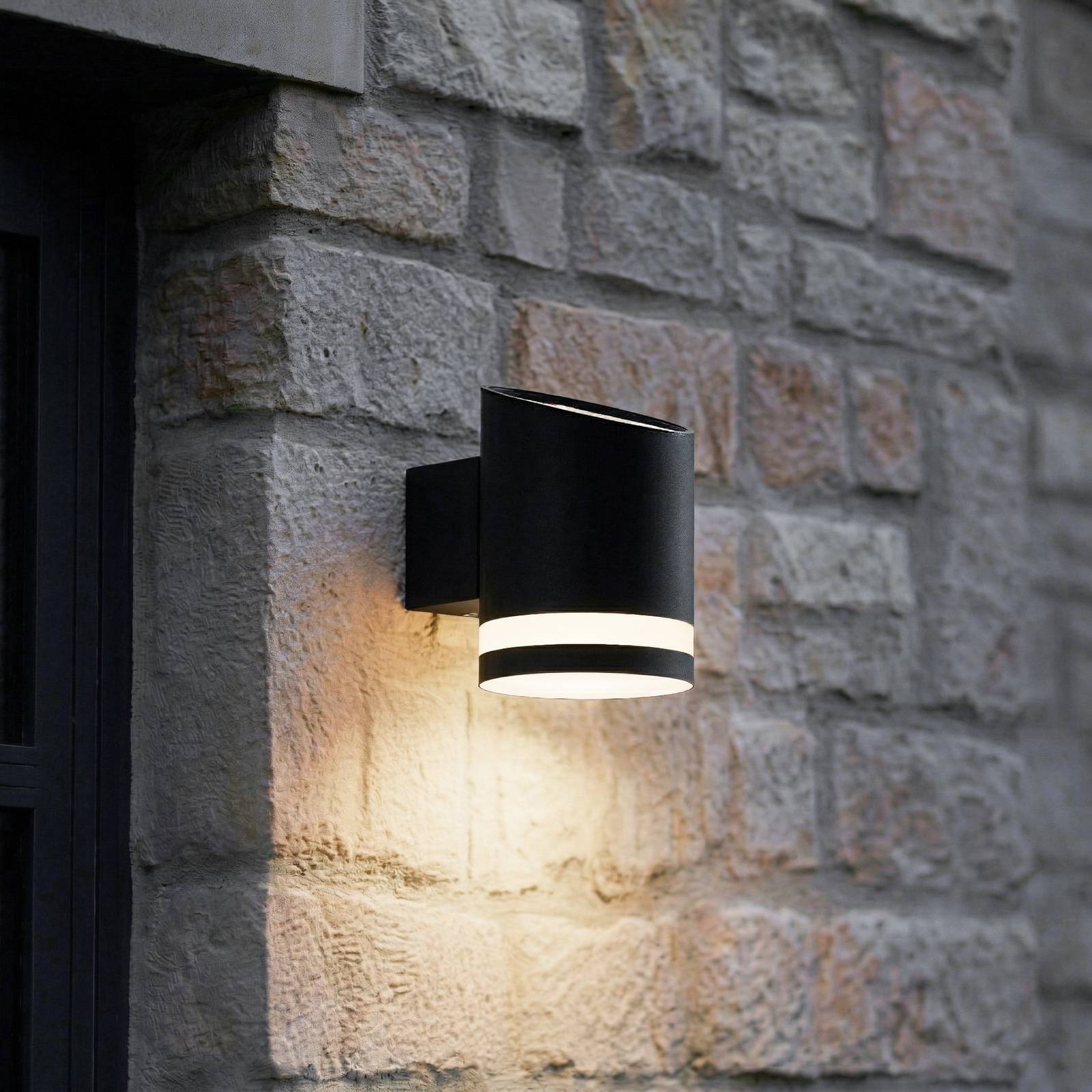 Lindby LED Solarleuchte außen 'Bentlas' in schwarz aus Edelstahl-1