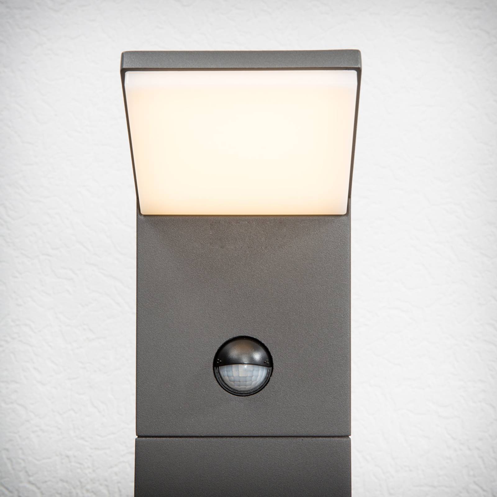Lucande LED Außenleuchte 'Nevio' in schwarz aus Aluminium-3