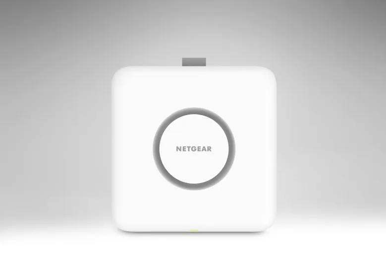 Netgear Insight WBE710 - Accesspoint - Tri-Band, PoE, 2.5G-5