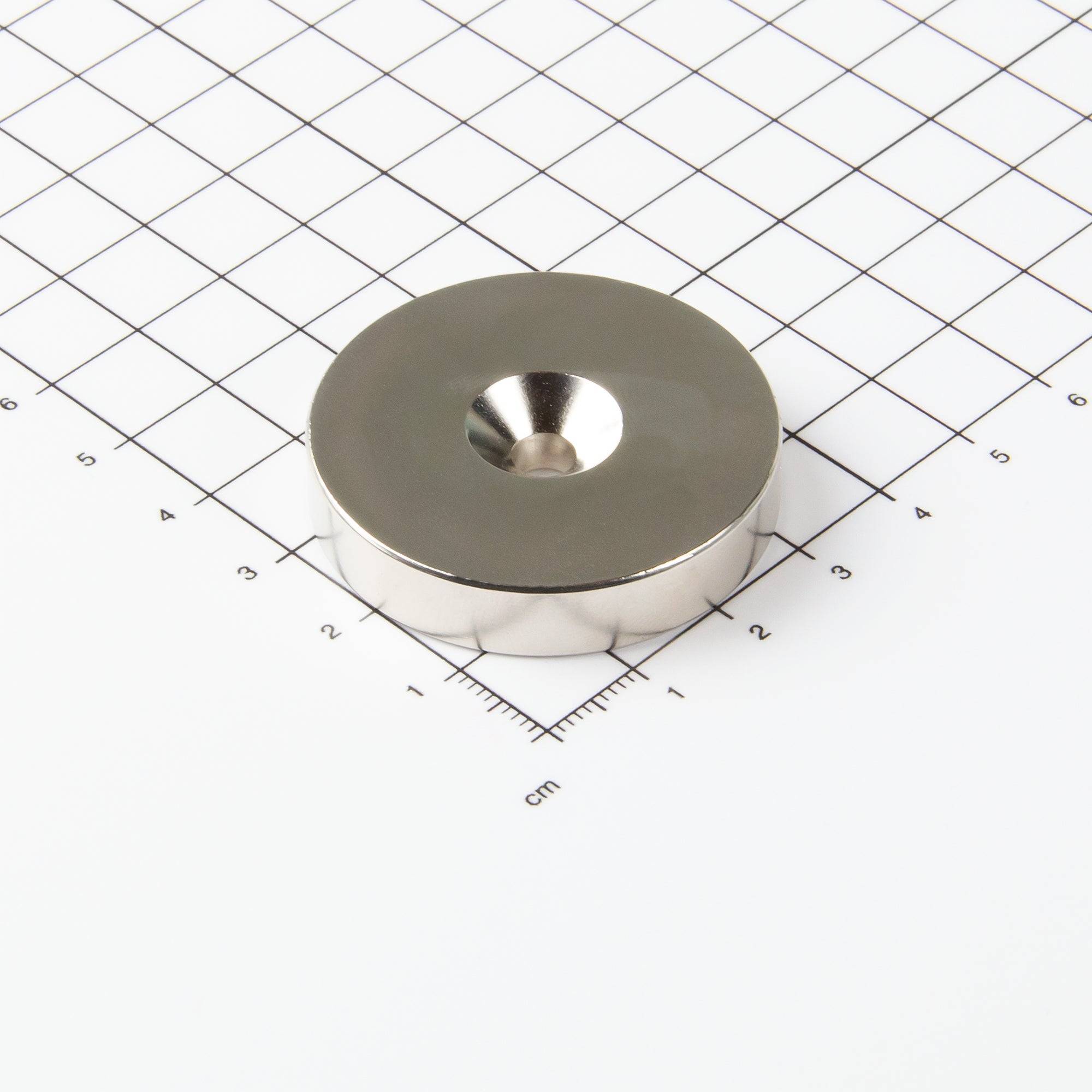 Magna-C Neodym-Ringmagnet Ø40xØ5,5x8mm mit konischer Senkung-0