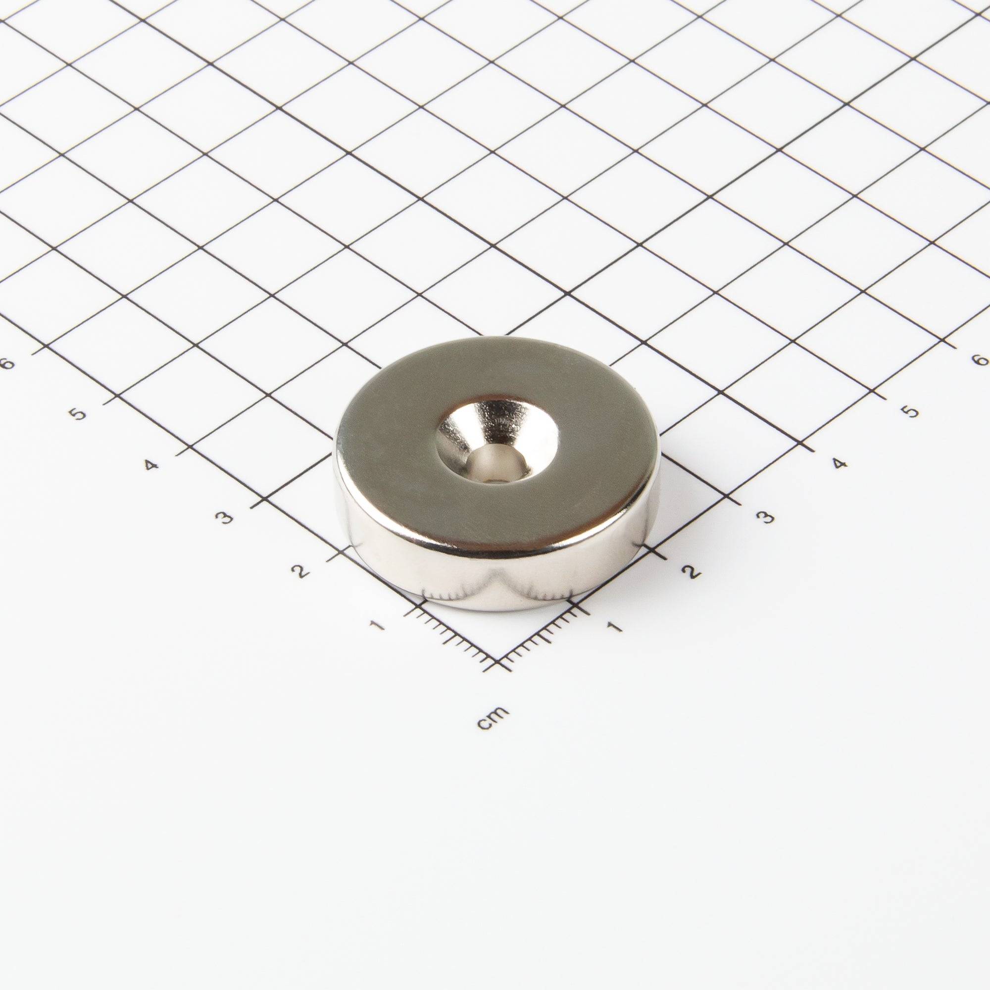 Magna-C Neodym-Ringmagnet Ø30xØ5,5x8mm mit konischer Senkung