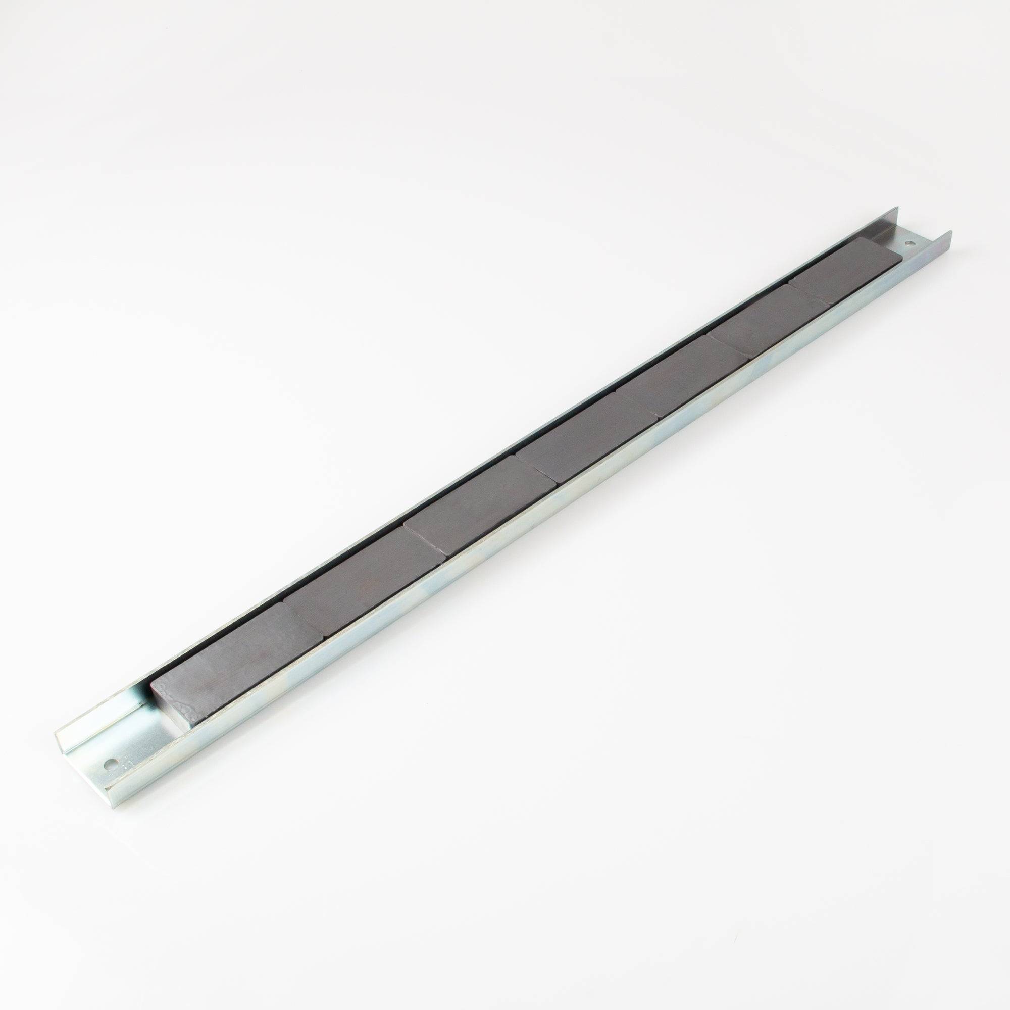 Magna-C Ferrit Flachleiste im verzinkten U-Profil 609,6x43,7x15,75mm