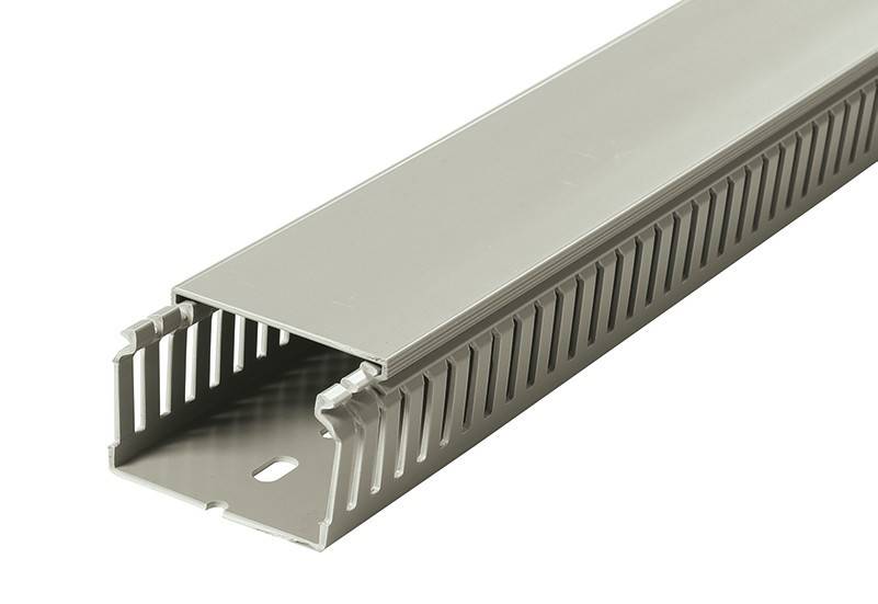 24 Mtr. SES Sterling Verdrahtungskanal GN-A6/4-0