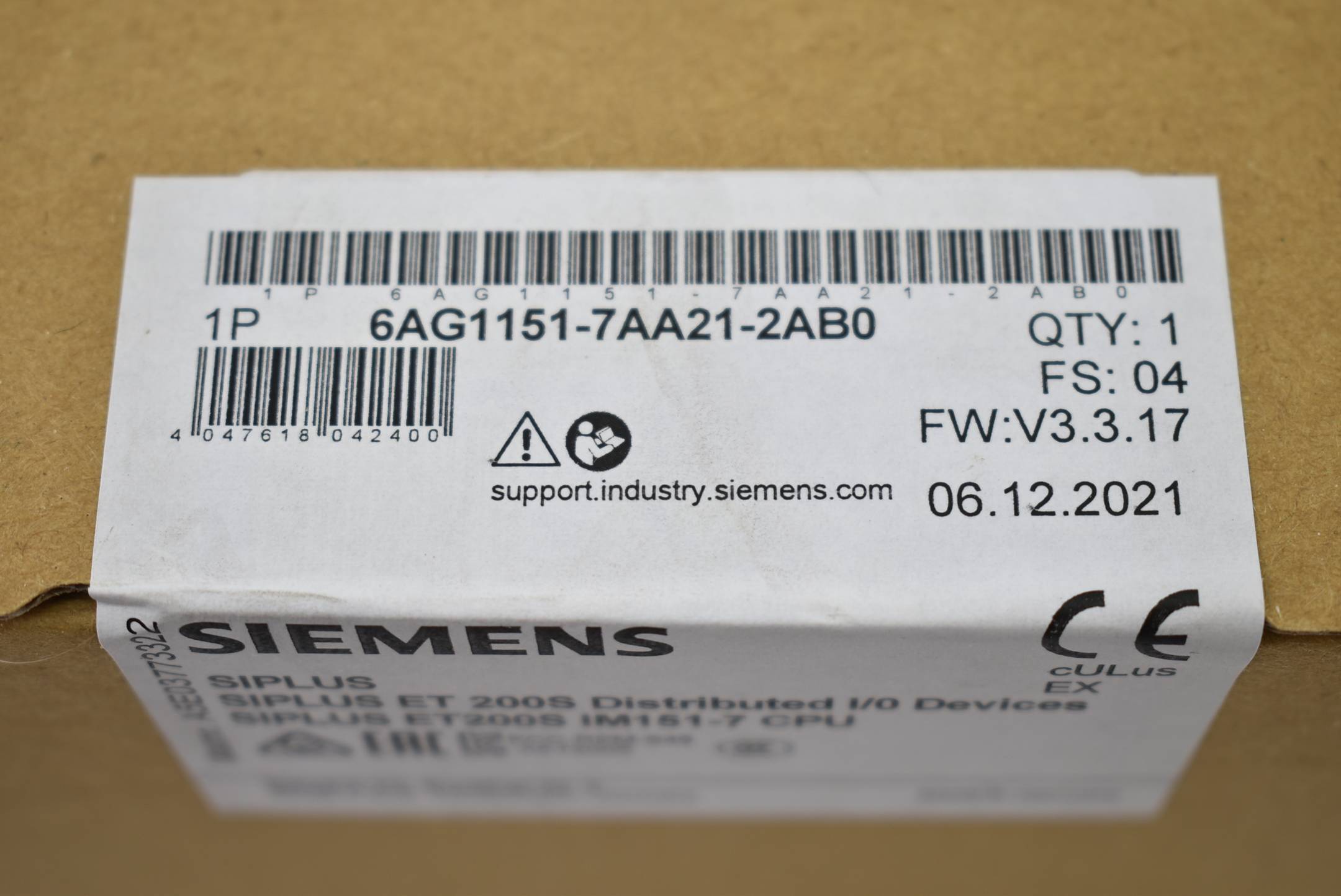 Siemens siplus ET 200S IM 6AG1 151-7AA21-2AB0 ( 6AG1151-7AA21-2AB0 ) E04-1