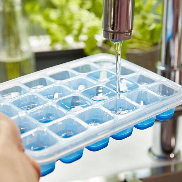 EMSA 514549 CLIP & CLOSE Eiswürfelbox, 5145, Eiswürfelbehälter, Blau, Transparent, Polypropylen (PP), Thermoplastisches-1