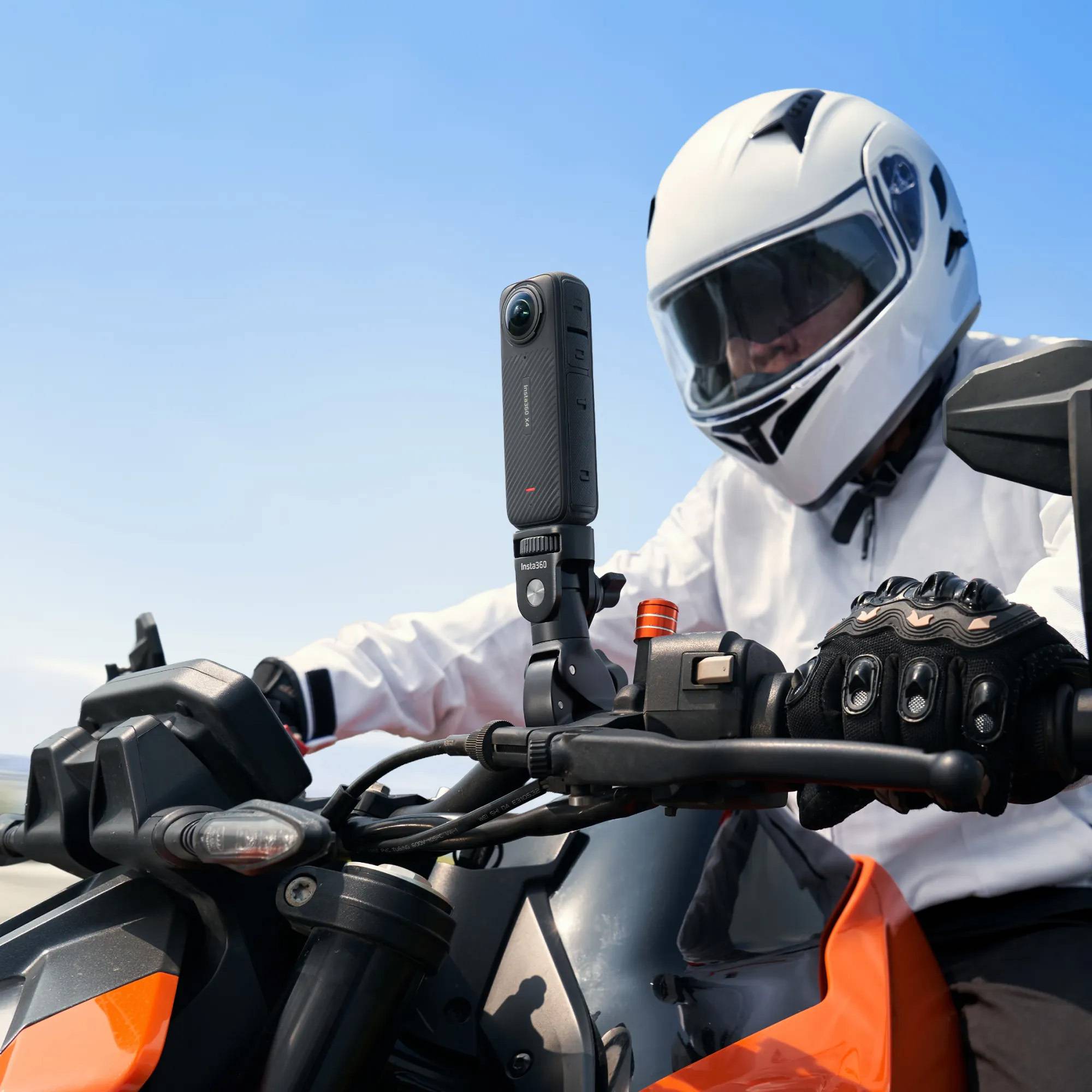 Insta360 X4 Motorcycle Bundle CINSABMA-X405 - Digital camera-1