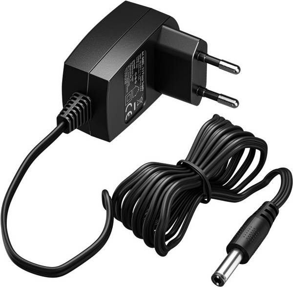 Goobay 64982 5V Netzteil DC Stecker 5,5 x 2,1mm Ladegerät 1A / 5W Festspannung Steckernetzteil Netzadapter Schwarz