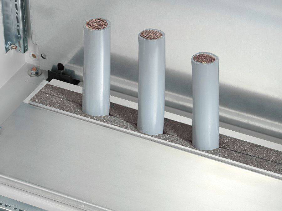 Rittal TS 8802.065 Profil zur Kabeleinführung, hinten für TS, TP-0