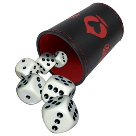 Lederwürfelbecher mit 6 Würfeln in