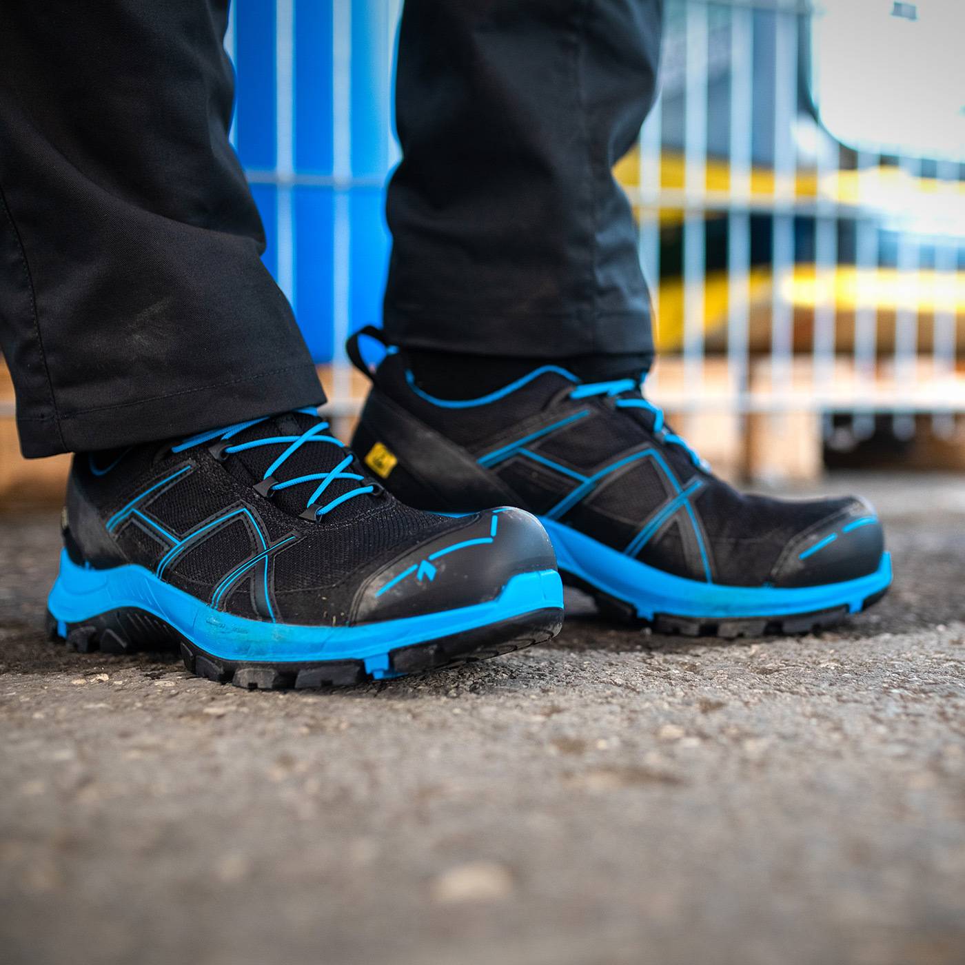 HAIX Sicherheitsschuh Black Eagle Safety 40.1 low S3 black-blue, nach EN ISO 20345 S3 ESD HRO HI CI WR SRC-2