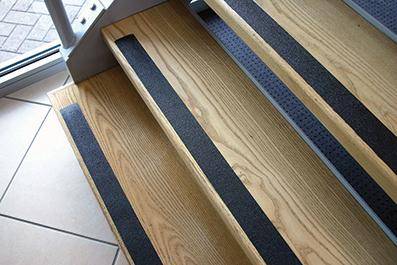 Anti-Rutsch Klebeband Gripfoot nachleuchtend B50mm x L18,3 m