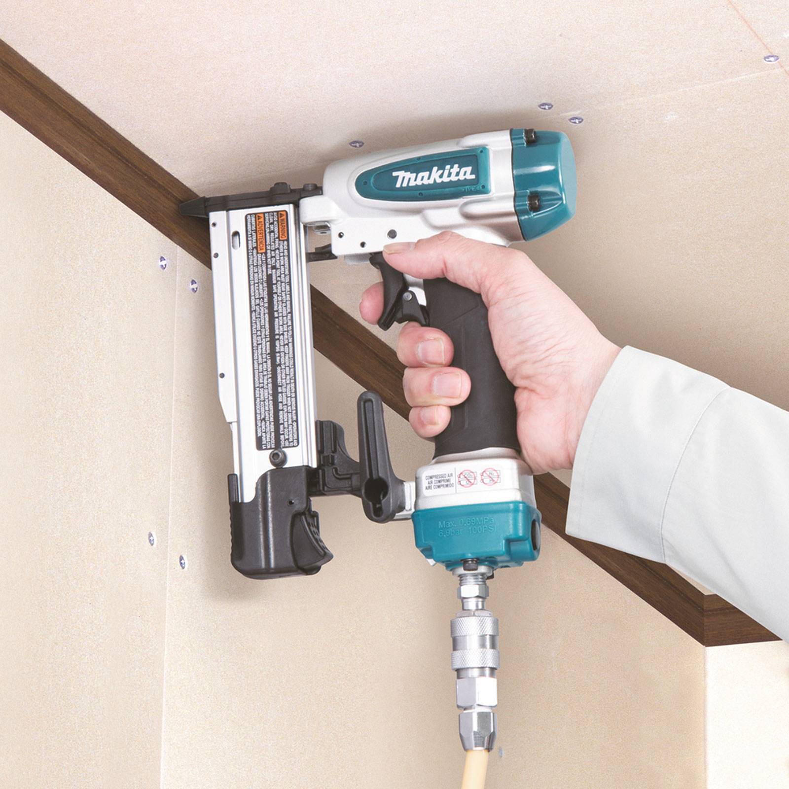 MAKITA AF353 - Druckluftnagler (Betriebsdruck 4,5 - 6,9bar | Stiftlänge 15,0 - 35,0mm | Magazinkapazität 130 Stück)-3