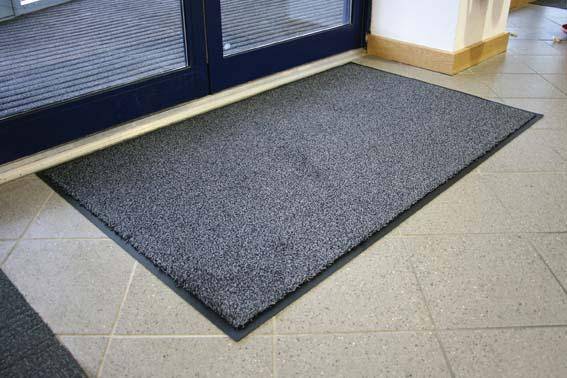 Sauberlaufmatte COBAwash schwarz/rot B85xL150 cm - Artikel: 7830611882-3