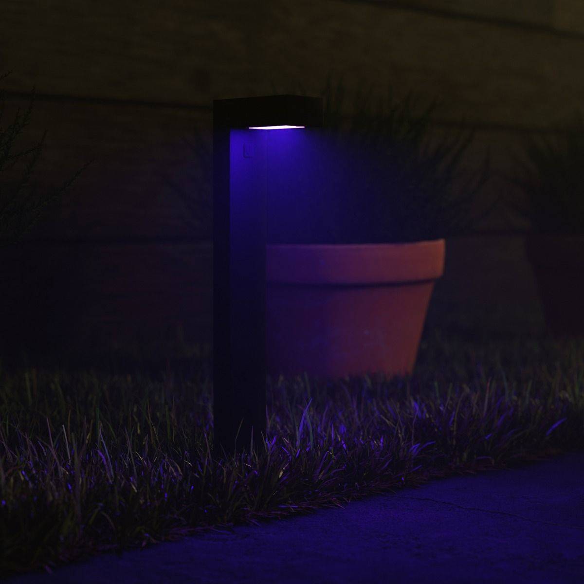 Hombli Outdoor Smart Pathway Light Single - LED-1