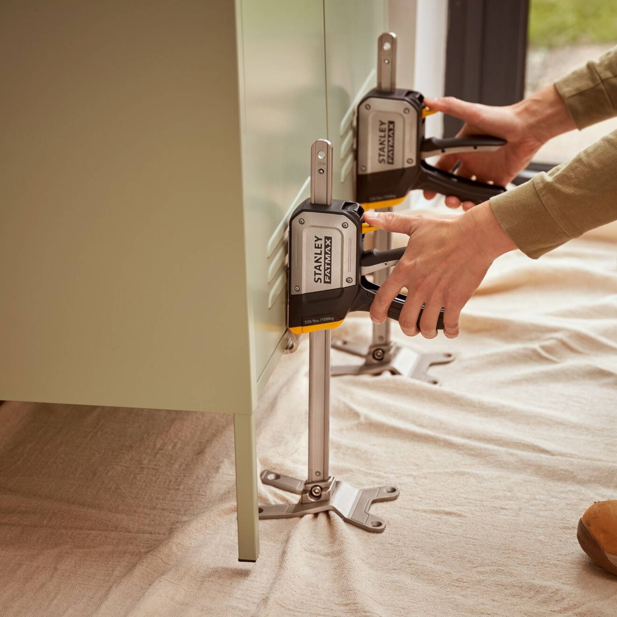 Stanley Fatmax FMHT83552-1 TradeLift Einhand Montagewerkzeug Set 2 Stück 150 kg Hubkraft-1