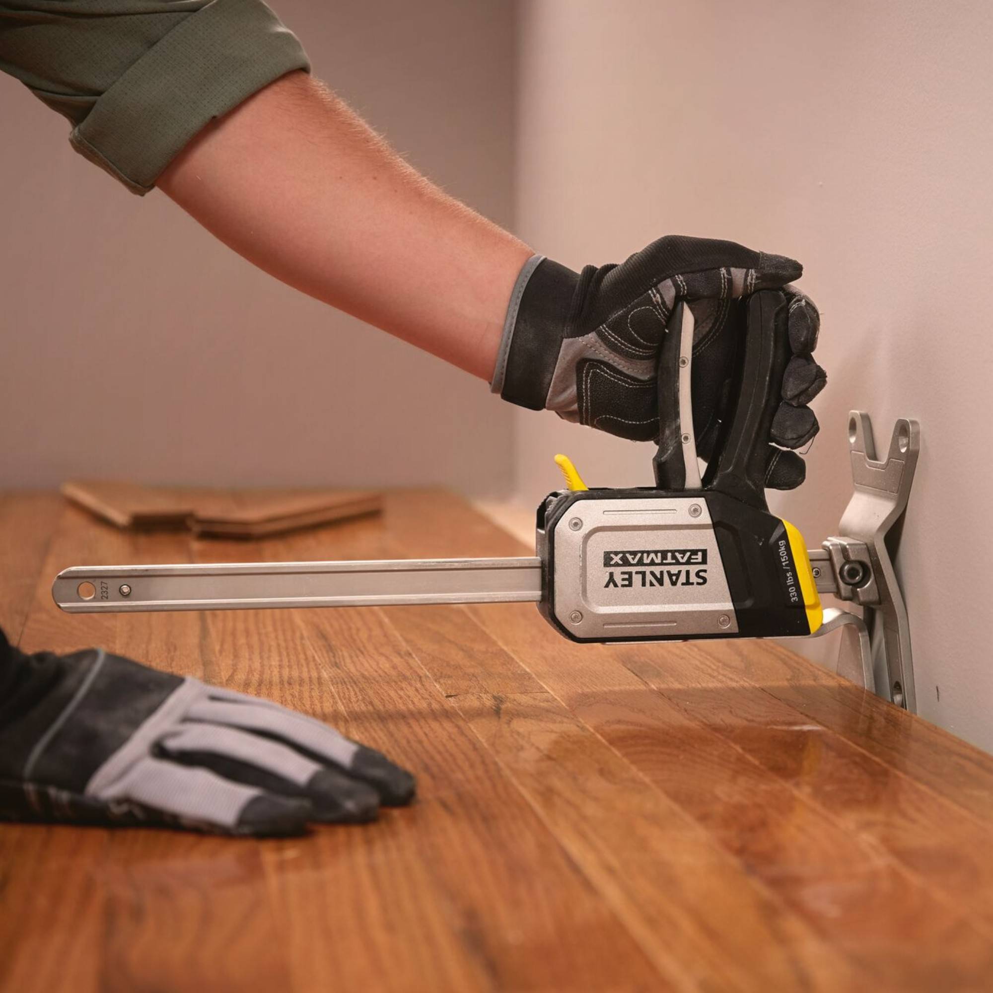 Stanley Fatmax FMHT83552-1 TradeLift Einhand Montagewerkzeug Set 2 Stück 150 kg Hubkraft-3