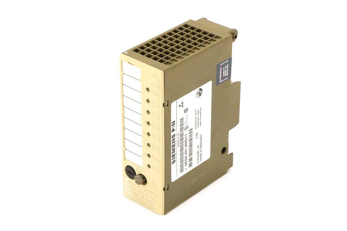 Siemens 6ES5451-8MD11 Siemens 4025515053910 SIMATIC S5, Digital output 451 Isolated for S5-90U/-95U/-100U, ET 100U, ET 2-0
