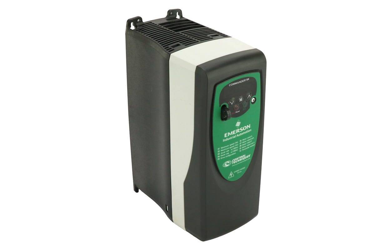CONTROL TECHNIQUE SKC3400220 Control Techniques COMMANDER SK 2.2KW 400V 3PH AC INVERTER DRIVE, DBR, C3 EMC-1