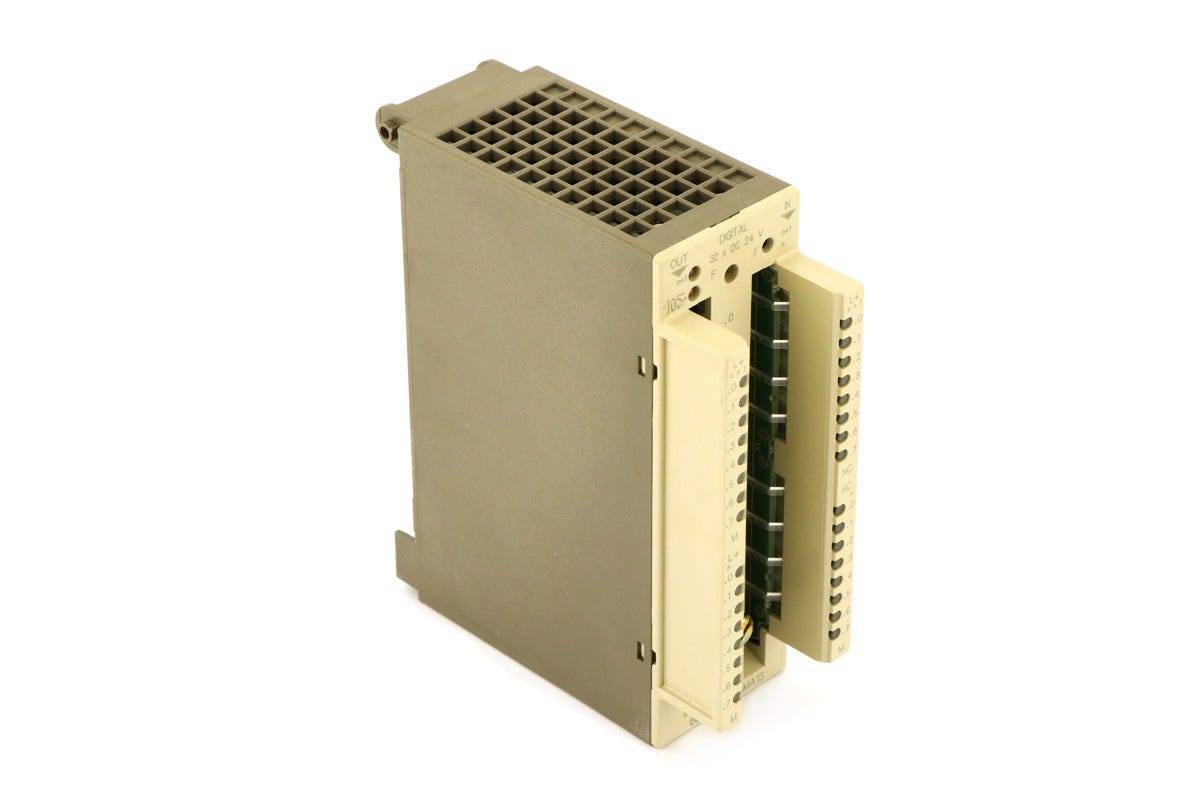 Siemens simatic S5 Digital I/O 6ES5482-8MA13 ( 6ES5 482-8MA13 ) FS.008-1