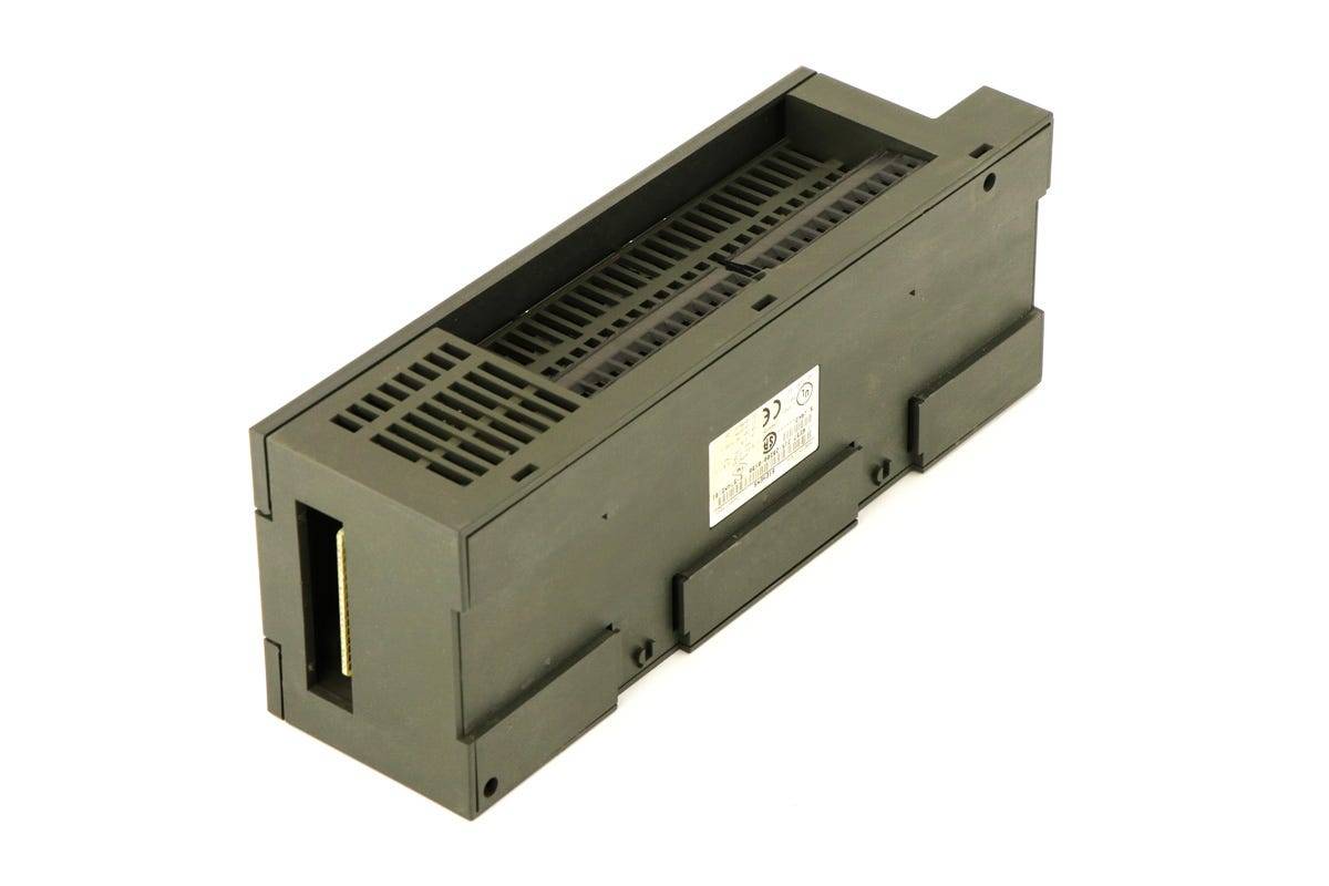 SIMATIC S7-200, CPU 215 KOMPAKTGERAET, AC STROMVERSORG. 4K AW,2,5K DW,14DE DC/10DA REL.-3