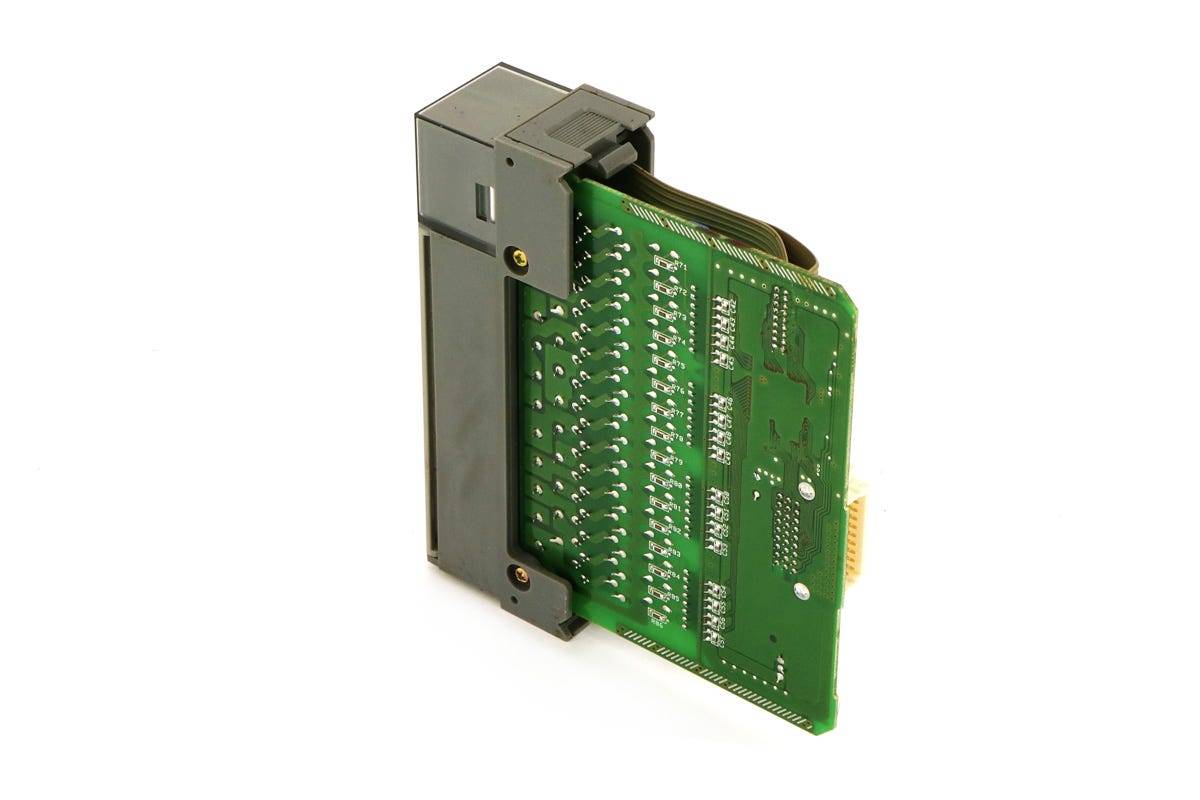 Allen-Bradley 1746-IN16 Allen-Bradley N SLC 500 16-CHANNEL AC/DC DIGITAL INPUT MODULE, 16 INPUTS, 16 POINTS PER COMMON,-3