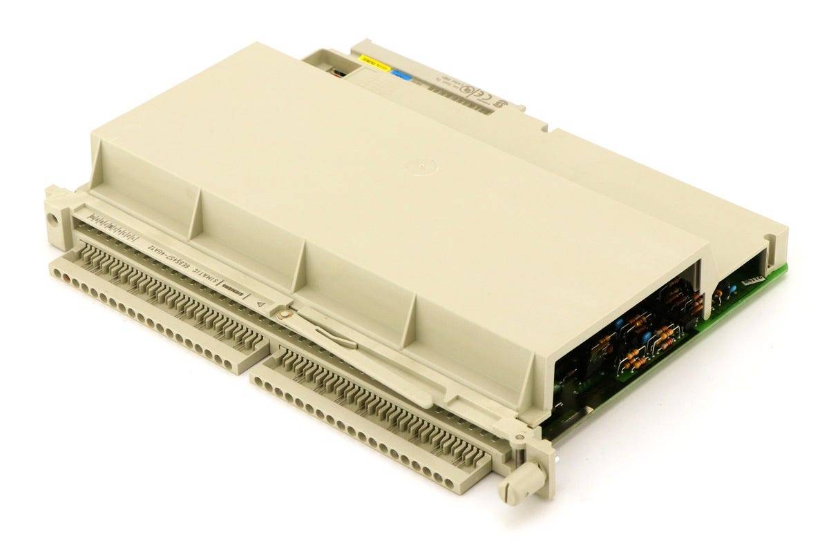 ***Ersatzteil*** SIMATIC S5, Digitalausgabe 457 potentialgetrennt Kompaktbauform U 16 Ausgänge DC 24