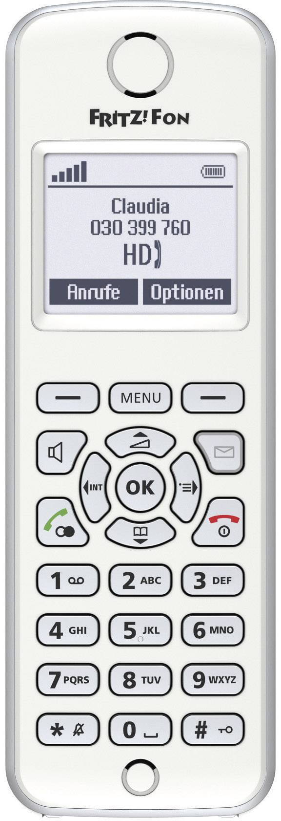 Ein FRITZ!Fon-Telefon zeigt auf dem Display eine eingehende Verbindung von 'Claudia 030 399 760 (HD)'. Tasten für Anrufe und Optionen sichtbar.