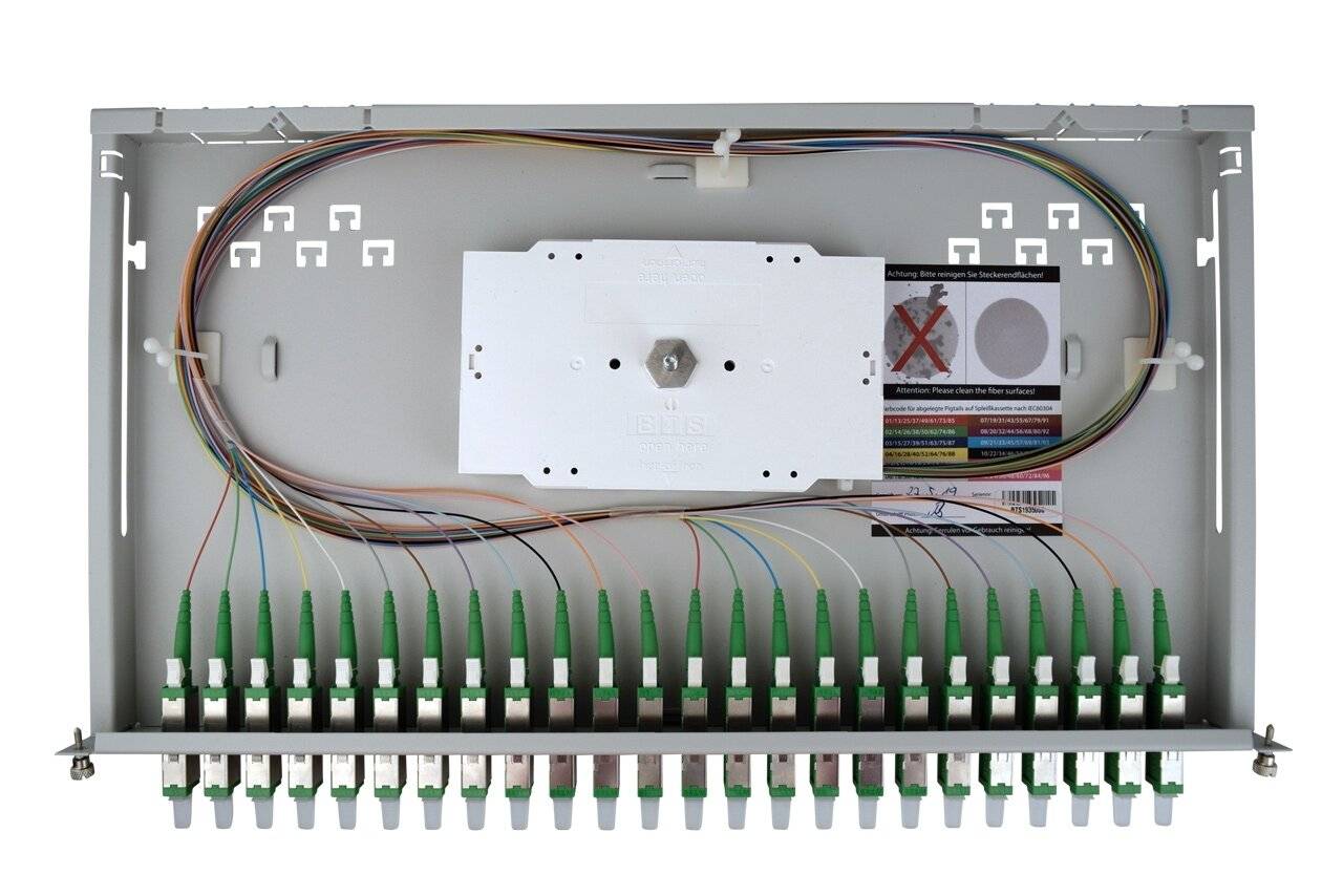 LWL Spleißbox flex 24xE2000®/APC Simplex OS2 spleißfertig 1HE, ausziehbar, lichtgrau-2