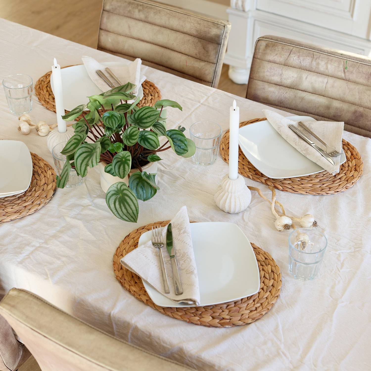 HMF Tischset oval geflochten aus Wasserhyazinthe, Platzset abwaschbar | 4er Set | 40 x 30 cm-2