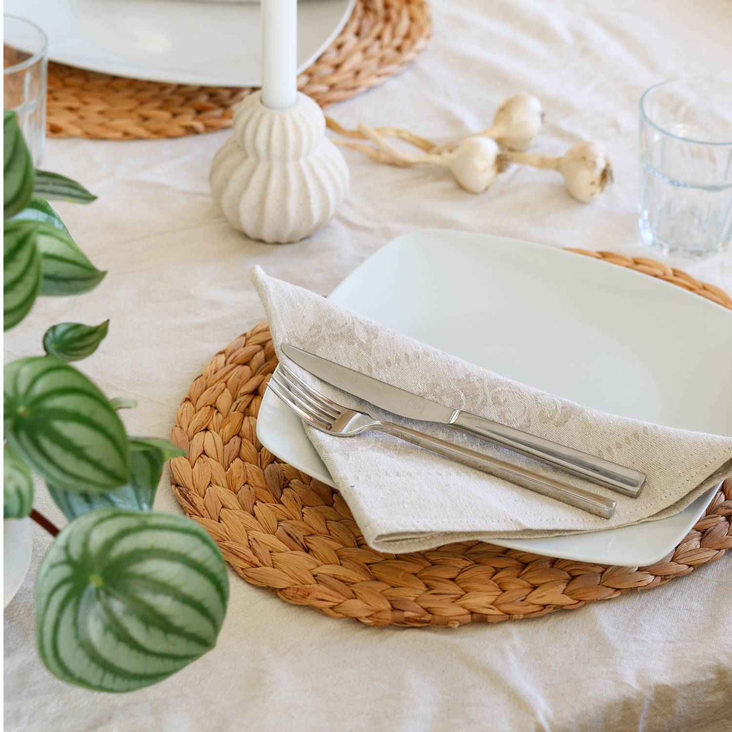 HMF Tischset oval geflochten aus Wasserhyazinthe, Platzset abwaschbar | 4er Set | 40 x 30 cm-3