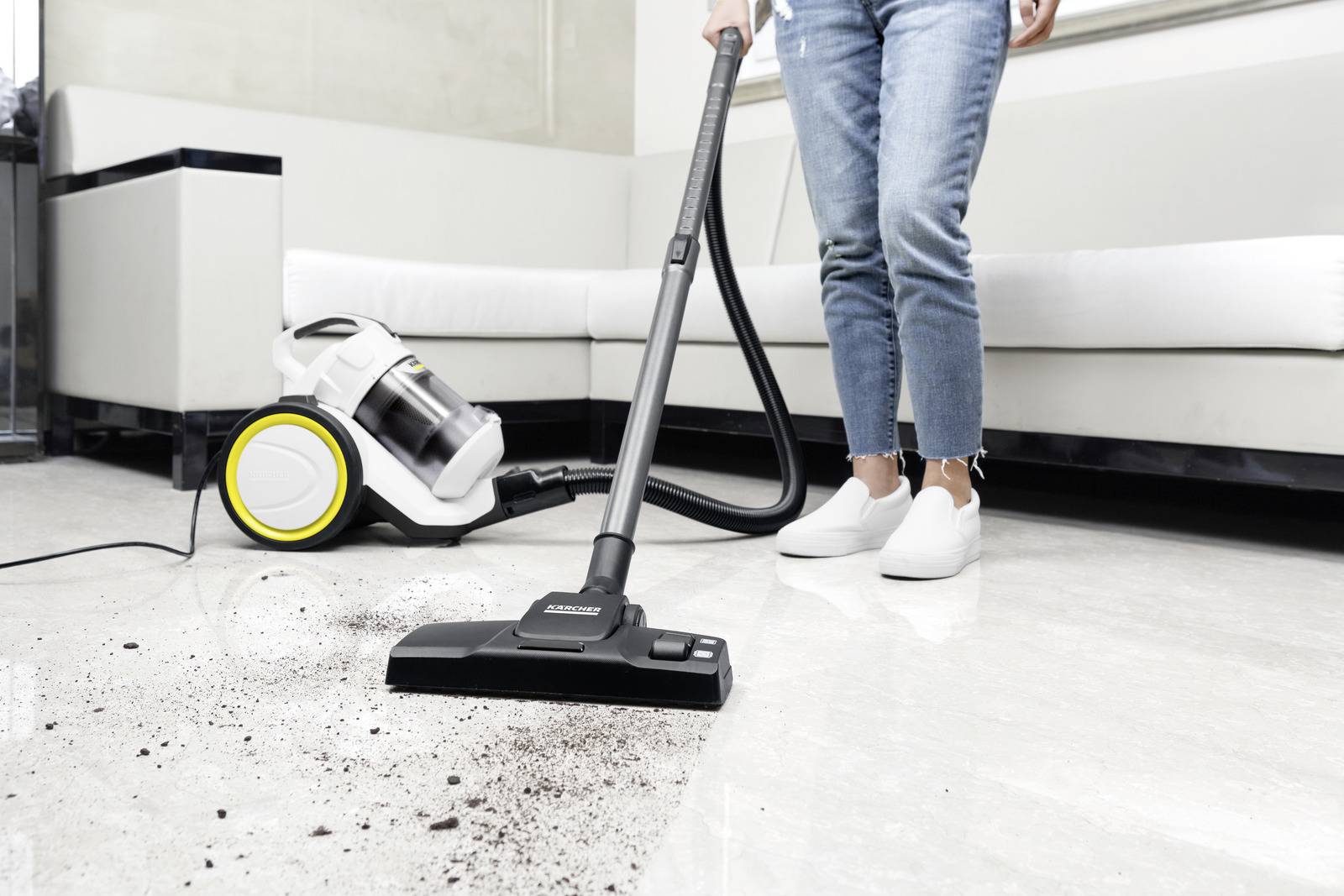 KÄRCHER - STAUBSAUGER VC 3 0.9 l Zylinder-Vakuum Trocken 700 W Beutellos 1.198-053-3