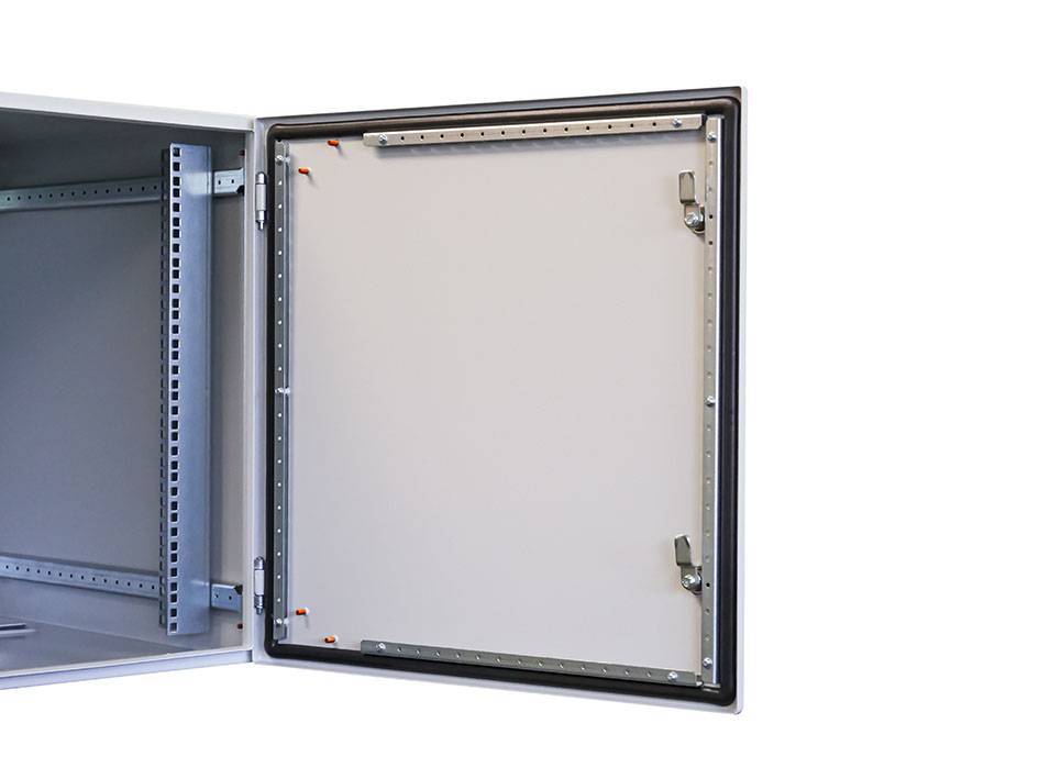 19 Zoll Netzwerkschrank Pro IP66 Outdoor Industrie Vollblechtür 16 HE 600x600 mm Lichtgrau-1