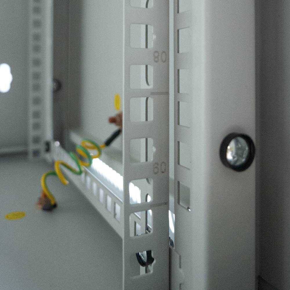 19 Zoll Netzwerkschrank 4 HE BxT 570 x 350 mm Sichttür Seiten abnehmbar Wand + Standmontage umfangreiches Zubehör-Set-3