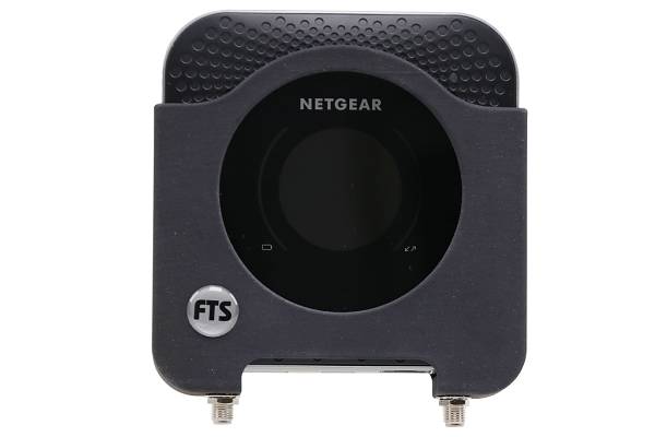 Montage- & Antennenadapter für NetGear Nighthawk M1-2