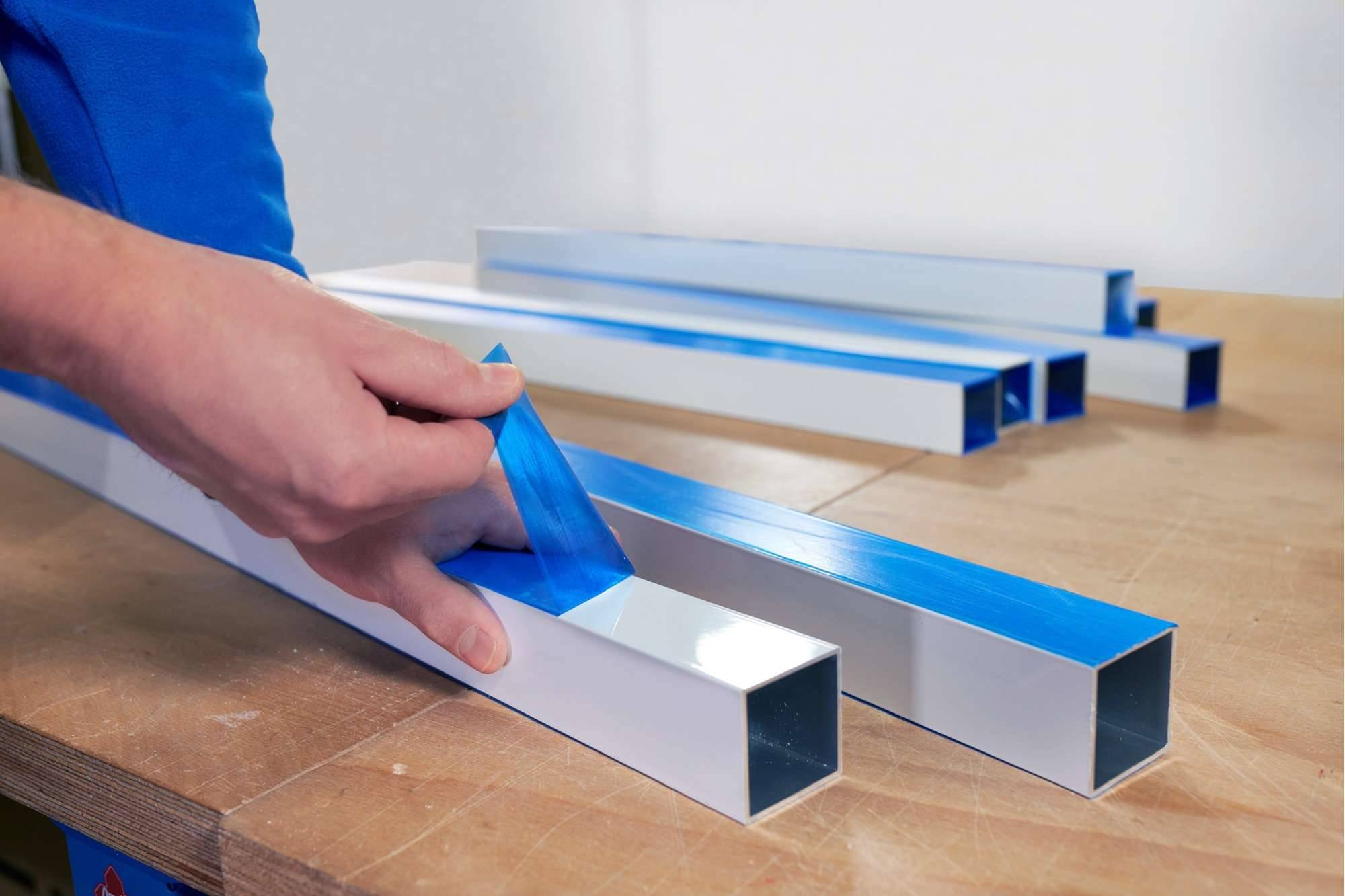 tesa 4414 Starkes PE-Oberflächenschutzband, 66 m x 50 mm, blau-transparent-1