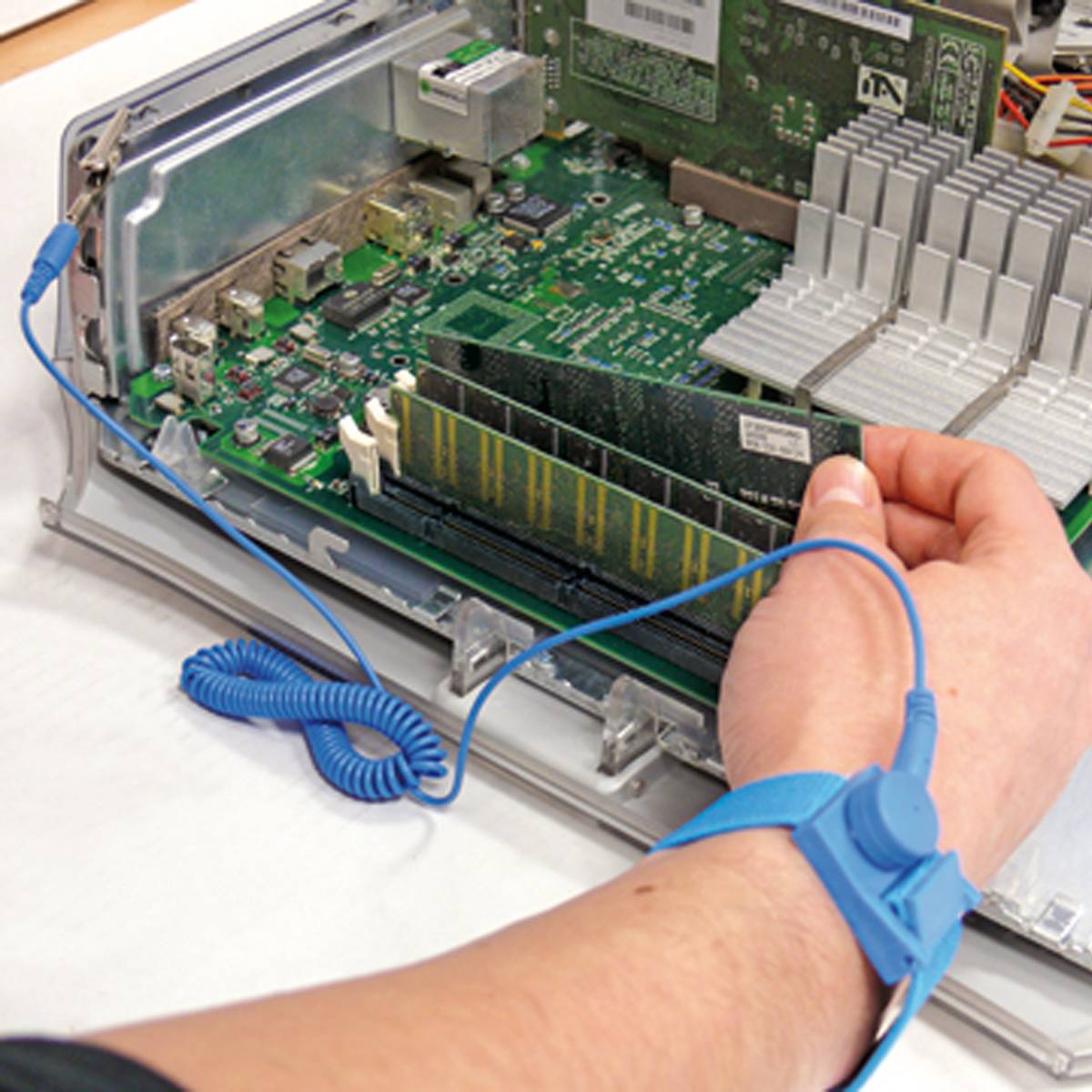 McPower - Anti-Statik-Armband - ESD Schutz, Erdungsarmband-2