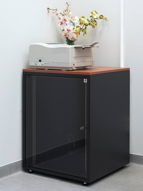 19"-Netzwerkschrank SJB - 10 HE - BxT 600x600 mm - Glastür - Rückwand - schwarz-3