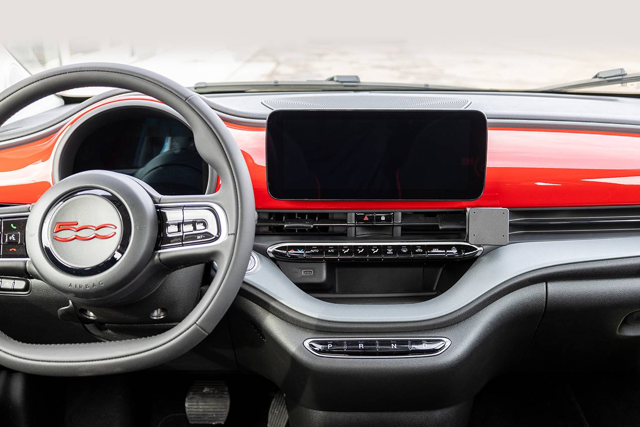 ProClip Fahrzeughalter 856084 - Winkelbefestigung - Fiat 500 E 24-26-0